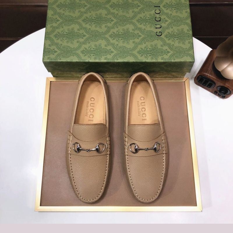G*u*i leather shoes